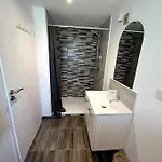 Neuf Avec Mezzanine Dans Un Coin Paisible Avec Piscine Partagee Le Pellerin