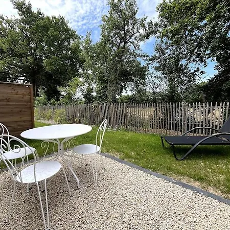 Neuf Avec Mezzanine Dans Un Coin Paisible Avec Piscine Partagee