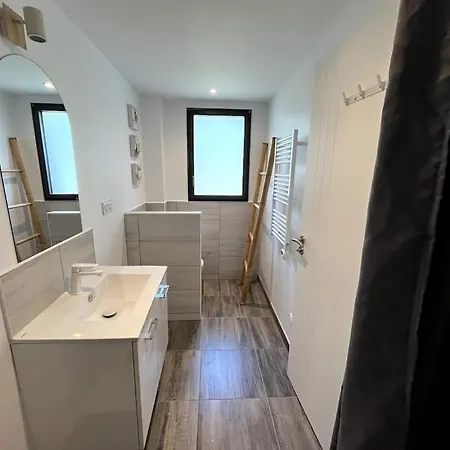 Neuf Avec Mezzanine Dans Un Coin Paisible Avec Piscine Partagée Casa vacanze *