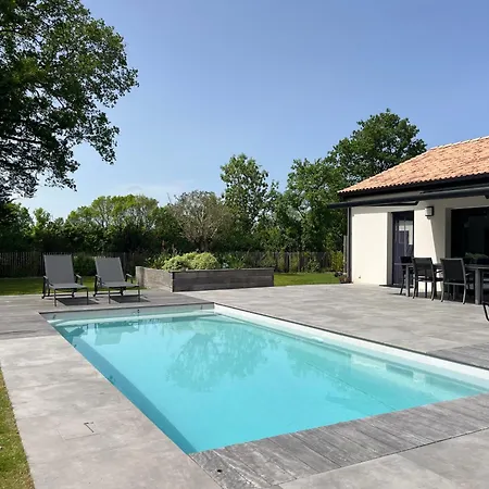 Neuf Avec Mezzanine Dans Un Coin Paisible Avec Piscine Partagee *