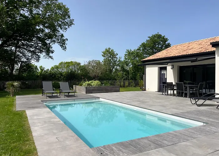 Neuf Avec Mezzanine Dans Un Coin Paisible Avec Piscine Partagee *